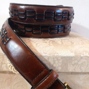 Men's Brown full grain Leather belt.
